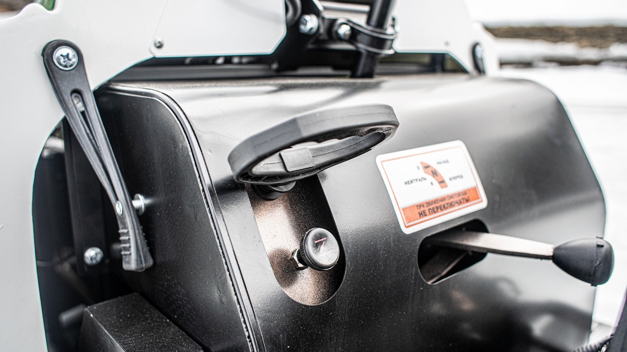 Снегоход "АРТИК-4Т" ЛОНГ 18.5 л.с (Белый)