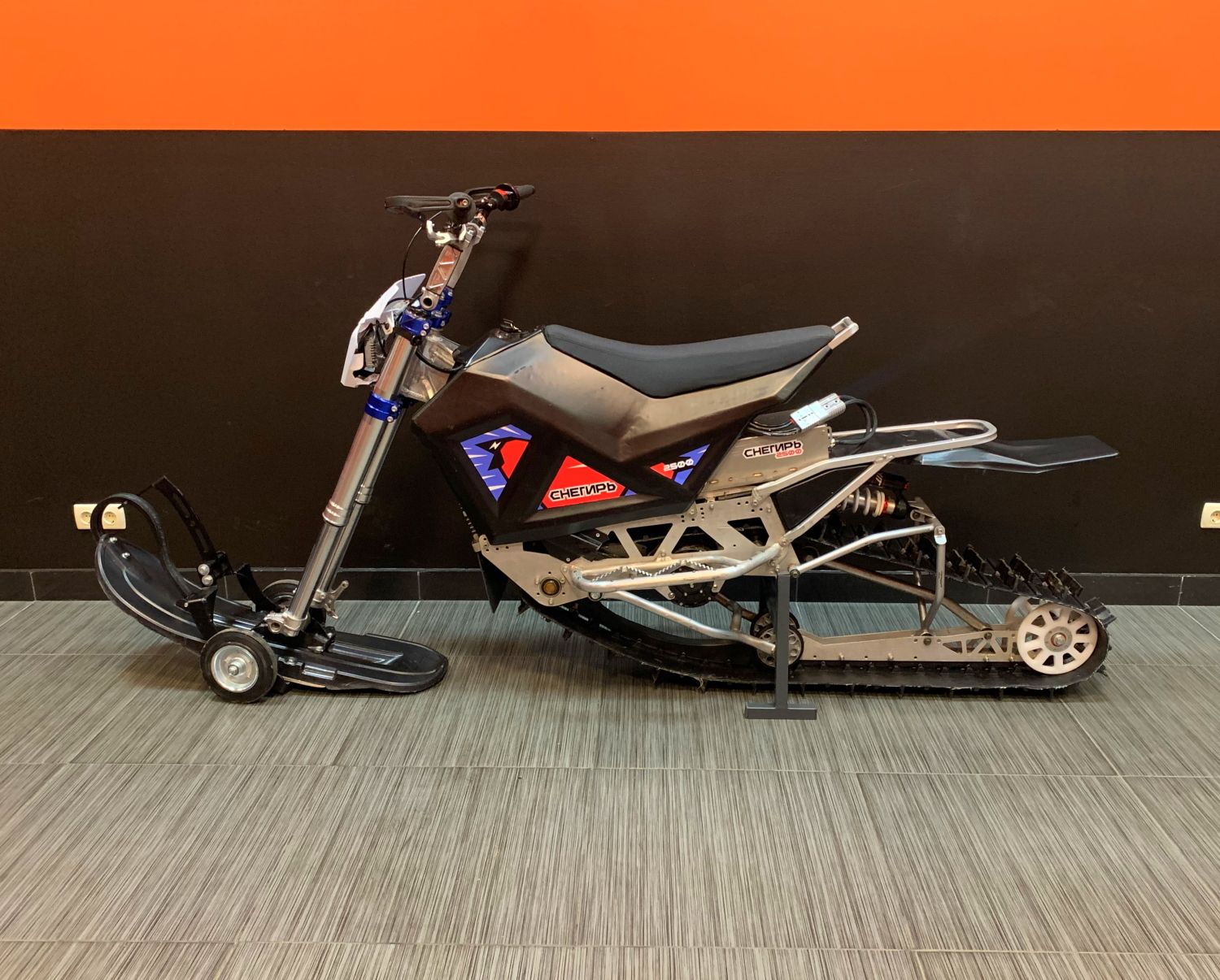 купить Сноубайк Снегирь 2500 75 А/ч