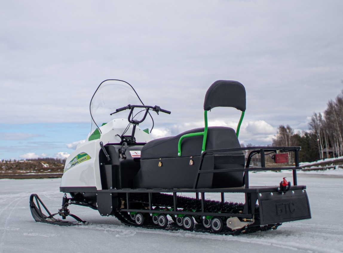 Снегоход Артик-4Т 18.5.л.с (Белый)